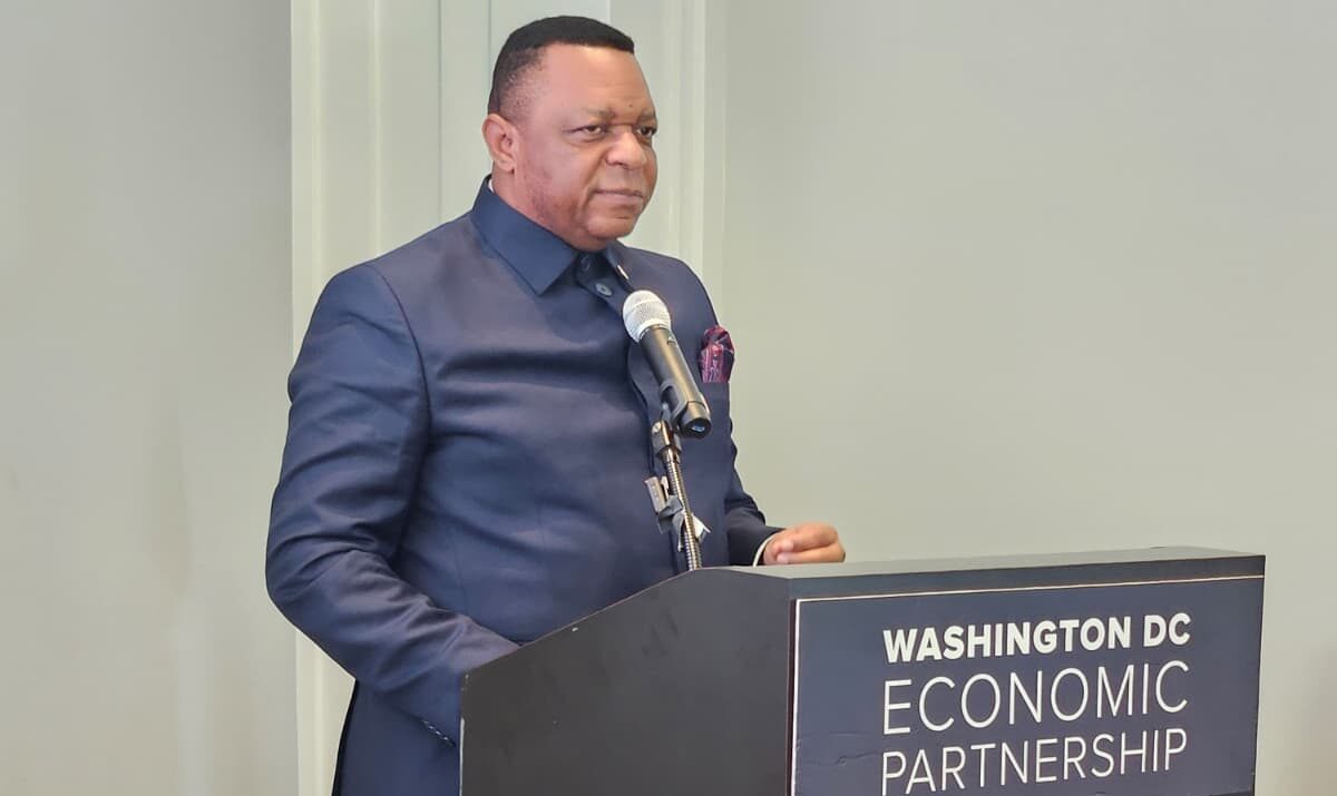 Face aux investisseurs à Washington