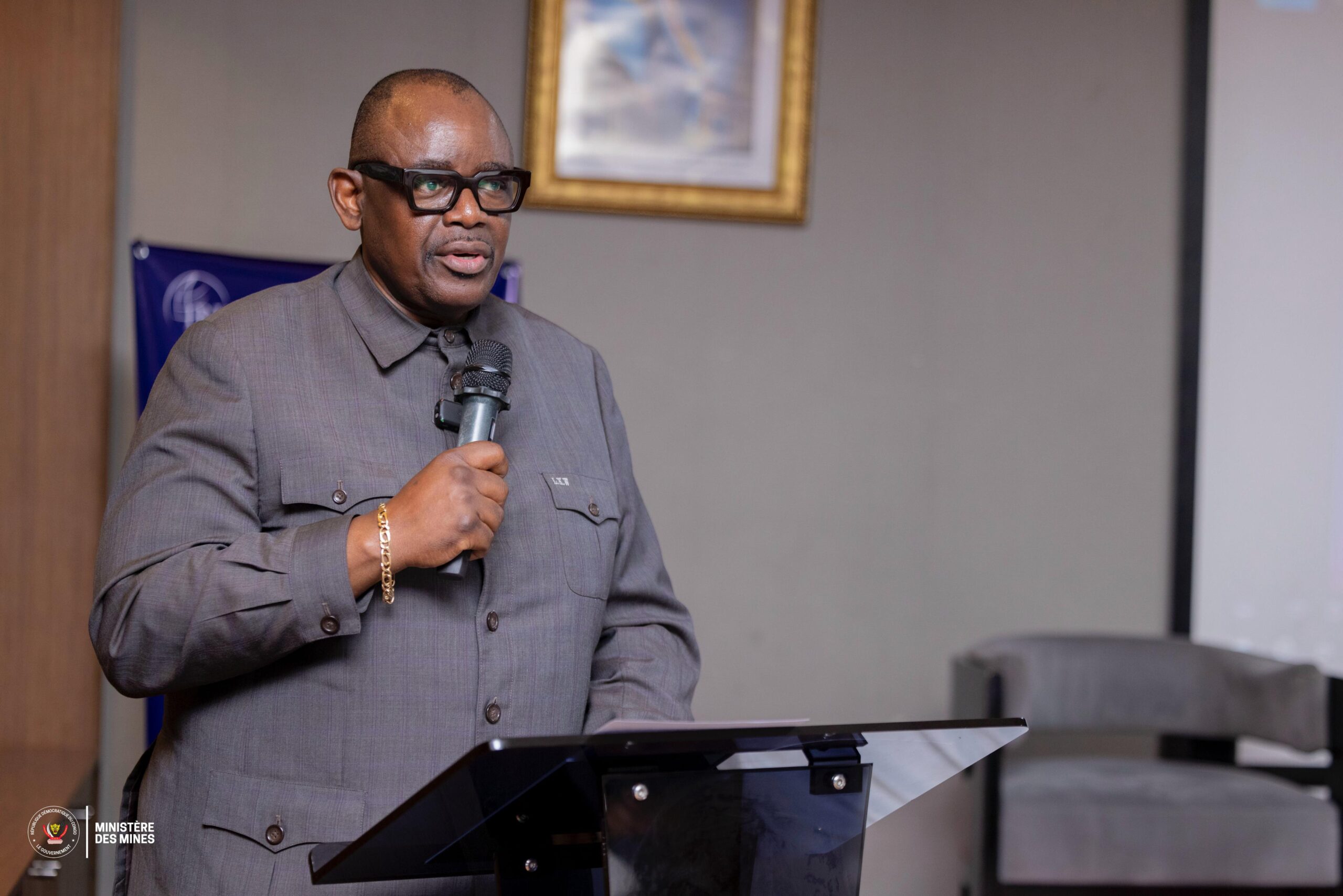 En remettant la sûreté financière de réhabilitation au centre du débat : Louis Watum pose les bases d’un secteur minier plus responsable, plus transparent et tourné vers le développement durable
