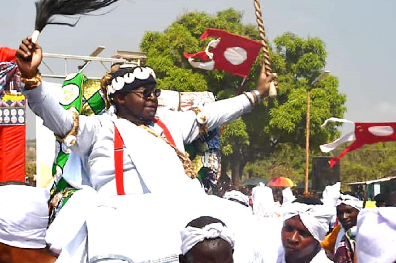 Fervent défenseur de la culture locale : TFM célèbre la ” fête du trône ” du Mwami Munongo Godefroid Junior à Bunkeya