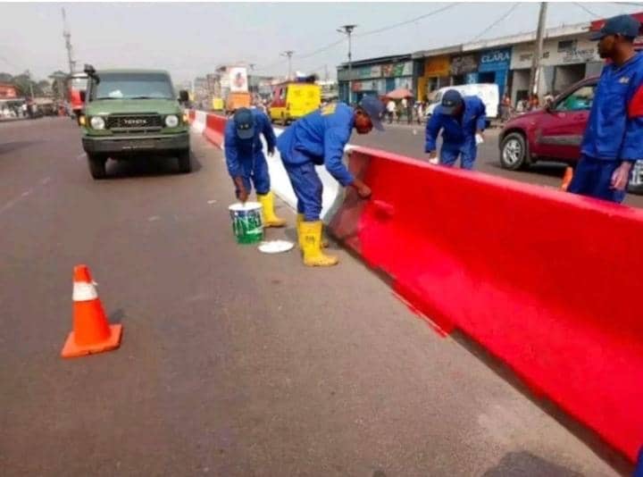 Kinshasa : Le Service national lance une vaste opération d’assainissement du centre-ville