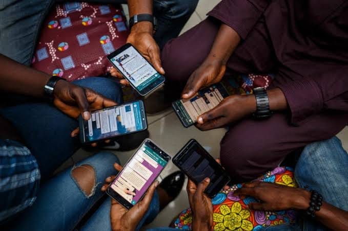 Réseaux sociaux : préserver le dialogue au sein des familles kinoises
